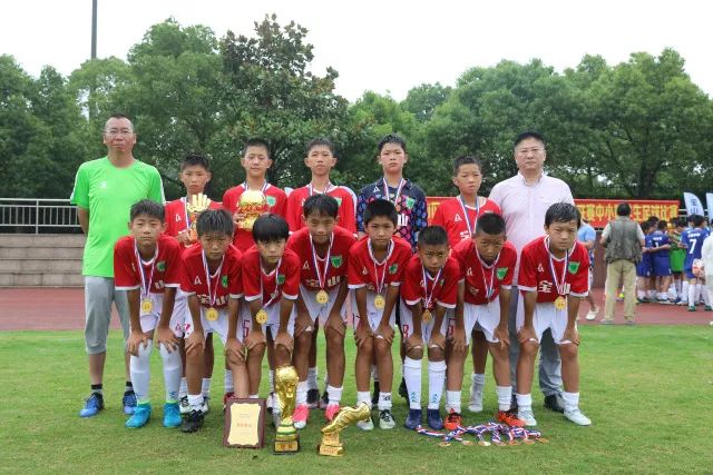 斯诺克世锦赛：丁俊晖成功晋级 16强战对阵赵心童